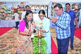 Jute Fair Nagpur inaugurated,  getting overwhelming response