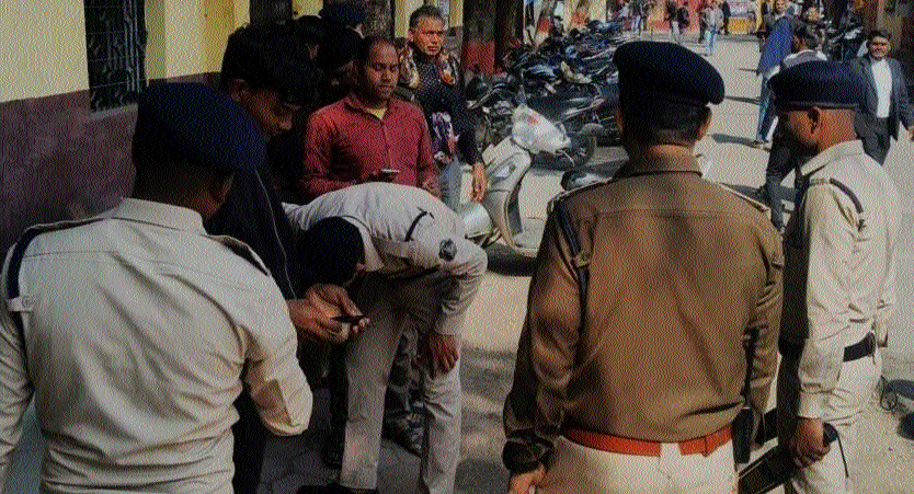 Bomb threat triggers alert