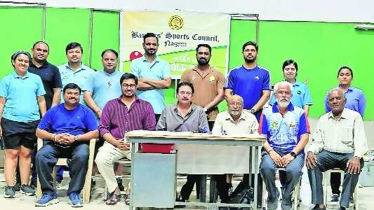 Double crowns for paddler Gunjal