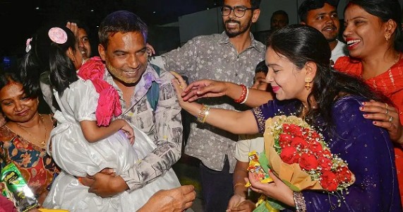 52,000 Indians returned following partial opening of airspace