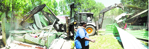 Demolition drive at Bhoj