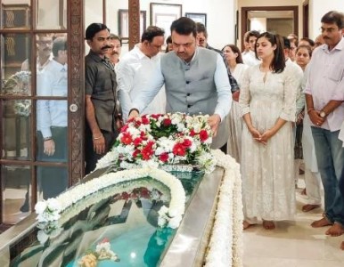 Asha’s last rites with State honours at Shivaji Park today