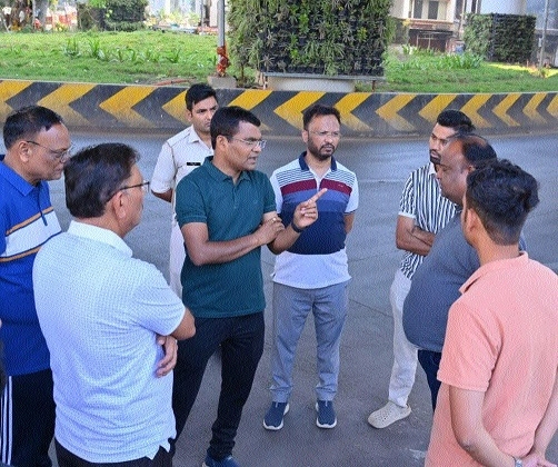Municipal Commissioner Ahirwar inspects 