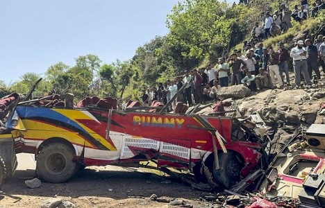 Bus rolls down hill in Udhampur; 21 killed