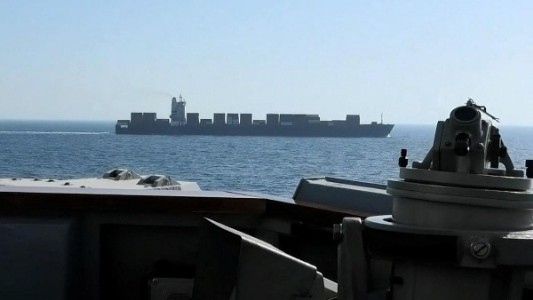 US Navy seizes Iranian-flagged ship near StraitUS Navy seizes Iranian-flagged ship near Strait
