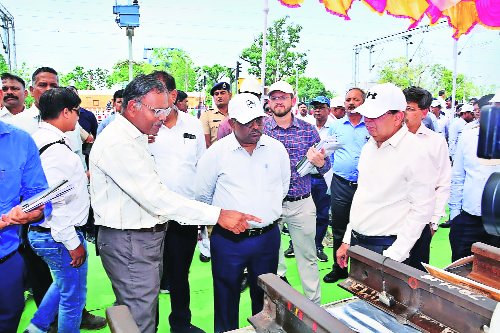 GM SECR conducts