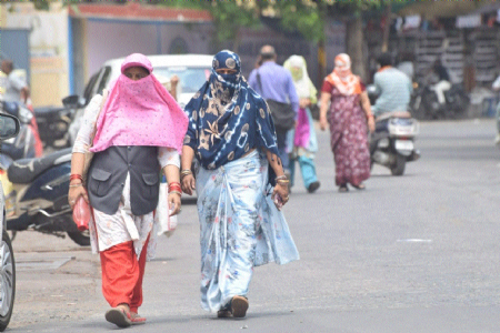 No respite as intense heatwave grips city