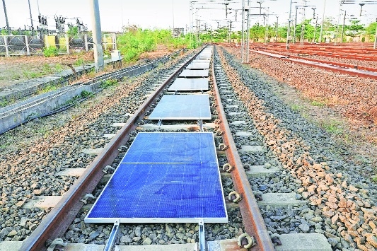 First in India Nagpur Metro installs solar panels between live tracks