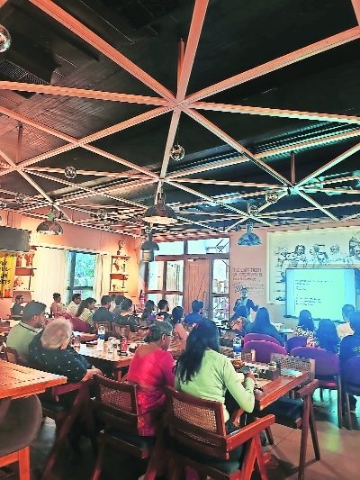 A Pint of View session being conducted by Shivani Sharma 