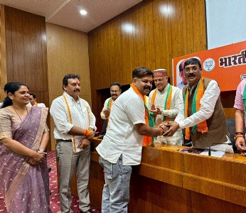 BJP leaders review preparations for Foundation Day celebrations on April 6