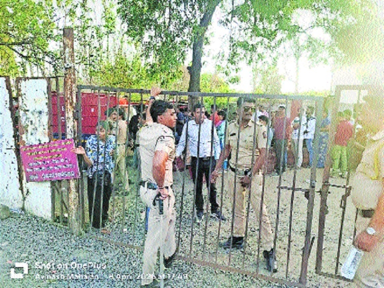 Irked LPG customers create ruckus at depot over false cylinder delivery messages