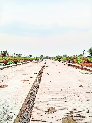 Parallel-road construction from True Value to Beltarodi is on