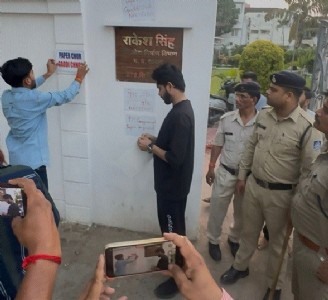 NSUI’s fierce protest, write letters, posters in real human blood, NEET Exam cancellation