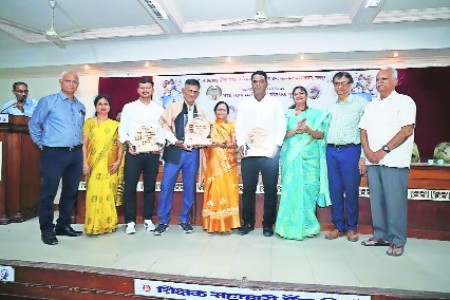 Purohit conferred with Jeevan Gaurav award