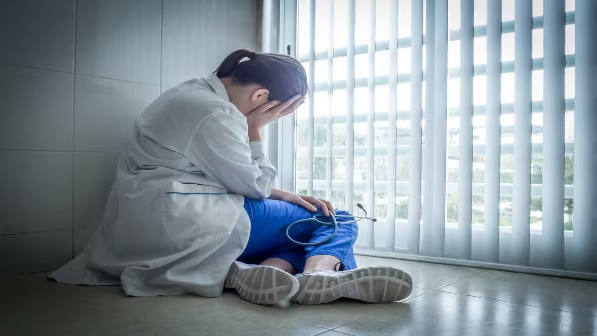 NEET aspirant dies by suicide in Delhi family takes