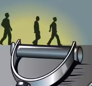 3 booked for duping man by nearly Rs 20L