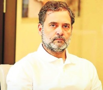 ‘Mehangai manav’ strikes again: Rahul slams PM on fuel hike