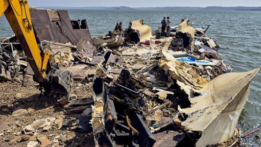 Objection raised against inquiry panel for dismantling boat before investigation