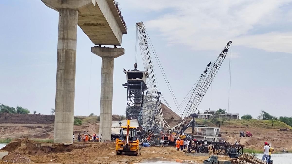 Six killed in UP after parts of ongoing bridge project collapse