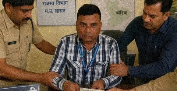 Patwari in Lokayukta trap for accepting Rs 5,000 bribe