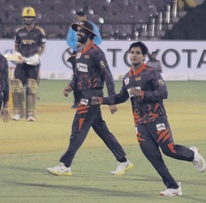 Orange Tigers make it to play