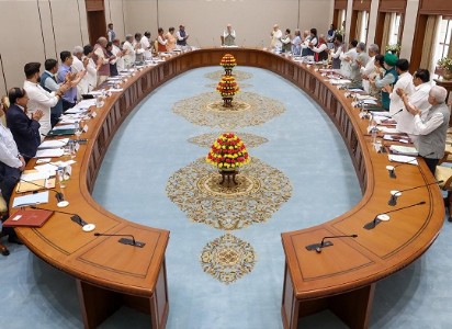 HISTORIC MILESTONE, Humility, dedication, dutifulness are 3 virtues to earn public trust: Modi