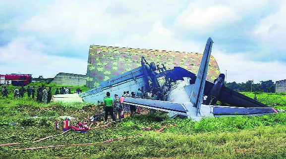 5 IAF personnel killed