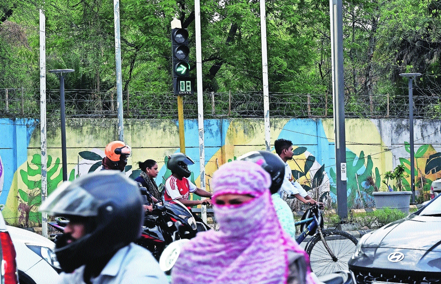 Eight-second traffic signal duration at Ajni Square leaving