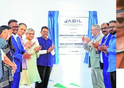 Mah CM bids rail freight corridor to link ports with Samruddhi E-Way