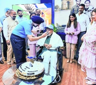 IAF celebrates centennial birthday of squadron leader Onkar Singh