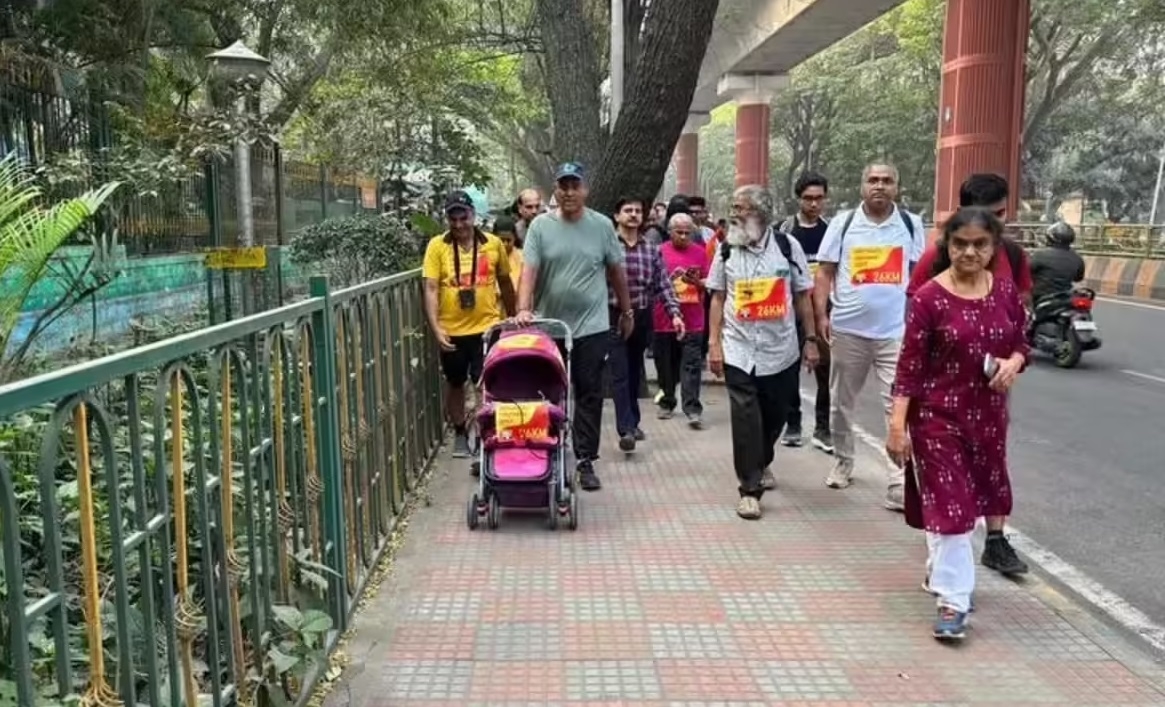 Right to walk on demarcated