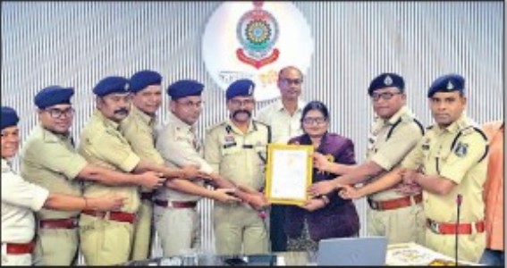 Jashpur Police step in Golden Bookwith 766 awareness drives in a day
