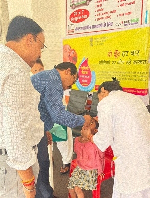 Health Deptt administers polio 