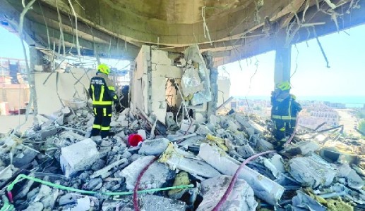 Iran launches attacks on Bahrain, Kuwait, Iran launches attacks on Bahrain, Kuwait, Iran threatens to halt talks to end war