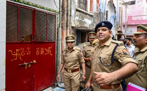 Police recover jewellery, documents from Tinnu’s house during raids