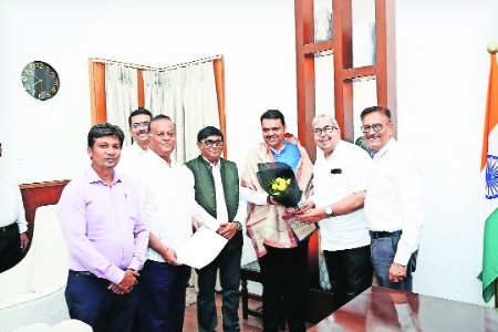 AID felicitates CM for resolving long-pending GMR airport issue