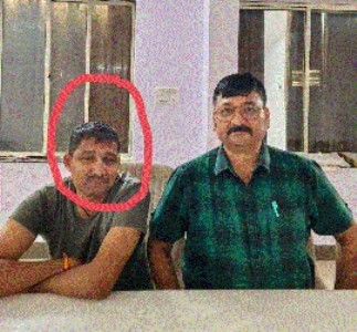 Lokayukta sleuths nab revenue inspector accepting Rs 80,000 bribe