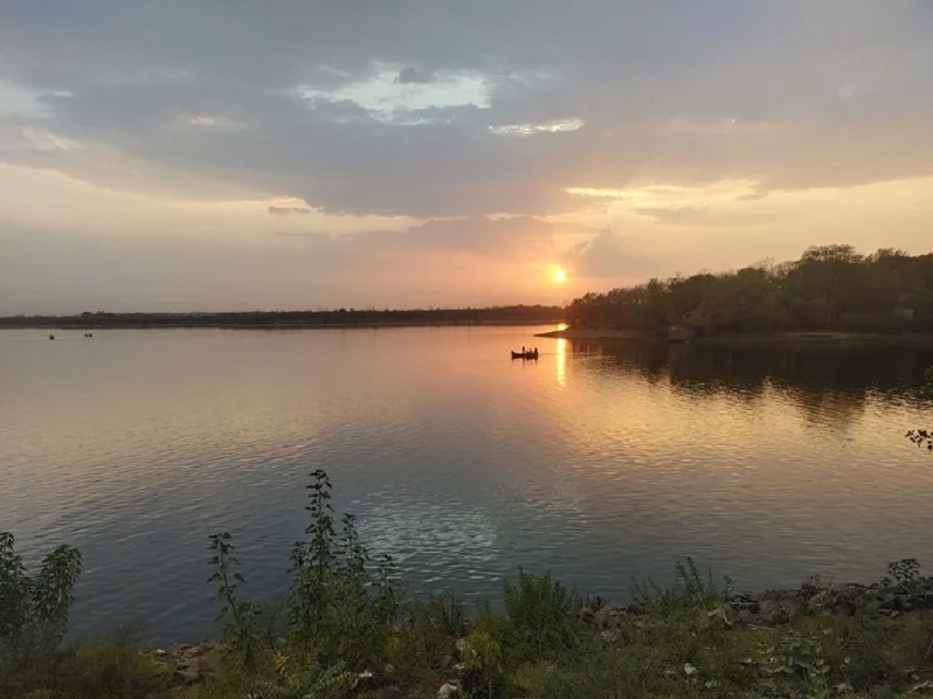 Ambazari lake