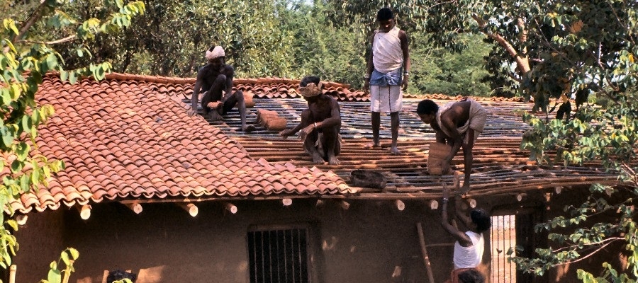 Traditional Kavelu tile industry in decline as rural workers search for new jobs