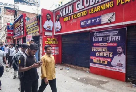 ‘Khan Sir’ coaching institute in Patnavandalised, pelted with stones; 3 held
