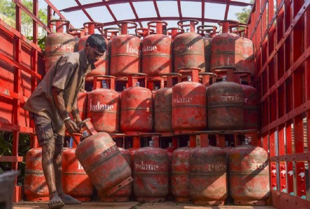 LPG rates in India among world’s lowest: Govt