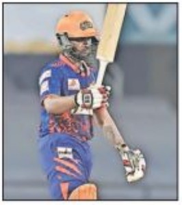 Mahale and Thakare guideTigers to 5-wicket victory