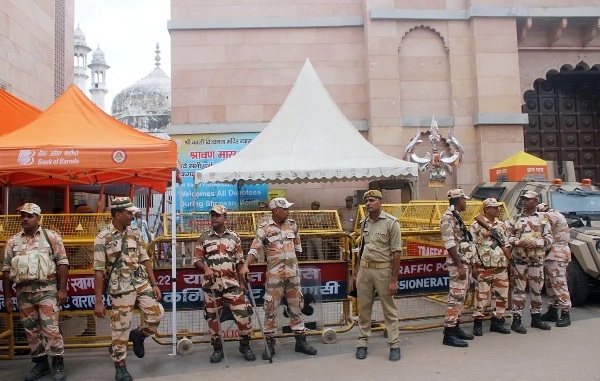 Both Hindu and Muslim  sides reject mediation