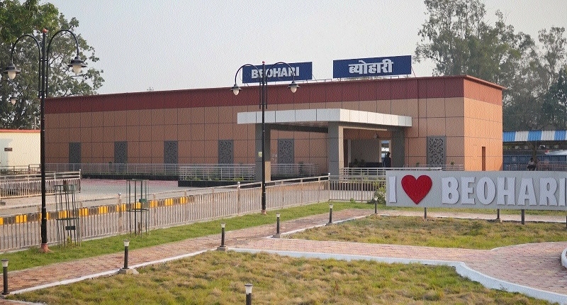 Six rly stns from MP