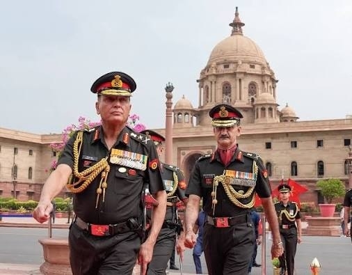New Army chief unveils