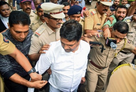 Doctor's assault: Mhatresurrenders before police;sent to custody till Aug 3
