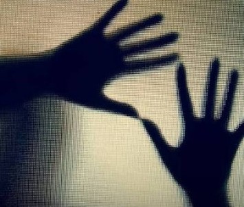 Minor girl sexually assaulted by father in Delhi; accused on run