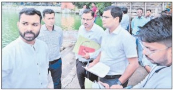 Mpl. Commr. Singh reviews restorationwork of lakes, monsoon preparedness