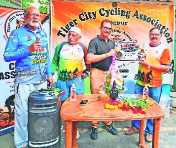 TCCA felicitates Pandharpur Cycle Warkari and MLK Warriors