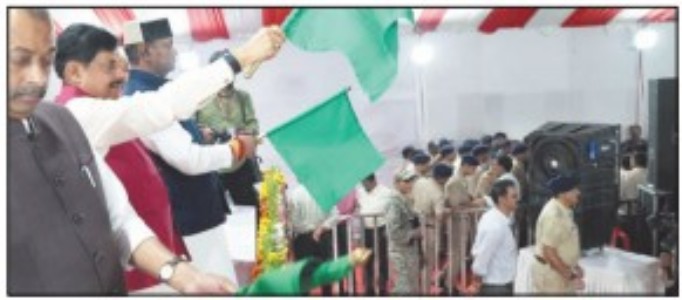 CM inaugurates stoppages for Malwa,Somnath Expresses at Nishatpura;Bhopal gets 5th passenger station